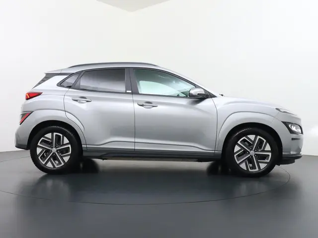 Hyundai Kona Trend 2021 Elektrisch 8