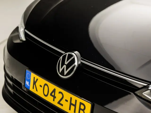 Volkswagen Golf 1.0 eTSI Sport 2020 Benzine 37