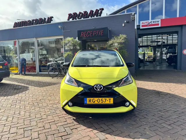 Toyota Aygo 1.0 VVT-i x-cite 2017 Benzine 2