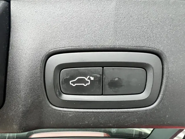 Volvo V90 2.0 T5 Momentum 2017 Benzine 12