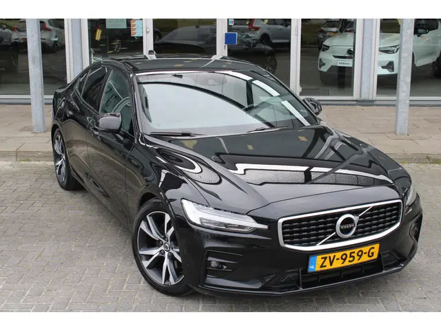 Volvo S60 T4 Automaat R-Design 2019 Benzine 56