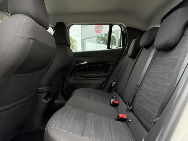 Jeep Avenger Longitude 54 kWh Aut. 2024 Elektrisch 16