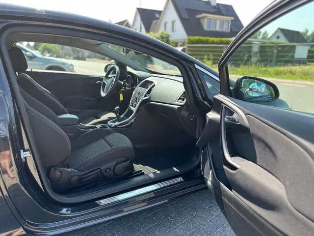 Opel Astra GTC 1.6 Turbo Sport nette staat ! 2015 Benzine 13