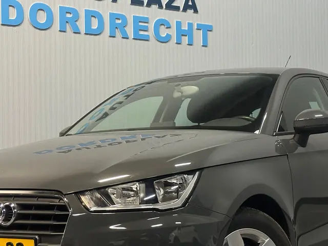 Audi A1 Sportback 1.4 TFSI Pro Line PDC/NAVI 2015 Benzine 4