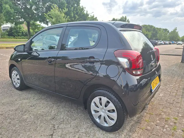 Peugeot 108 1.0 e-VTi Blue Lion 2016 Benzine 3