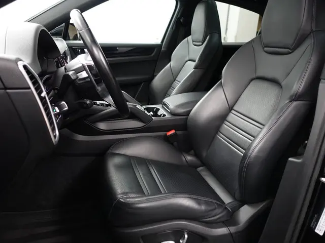 Porsche Cayenne Coupé 3.0 E-Hybrid 2021 Hybride Benzine 20