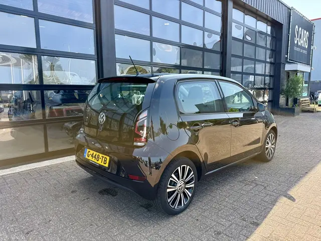Volkswagen up! 1.0 BMT move up! 2019 Benzine 6