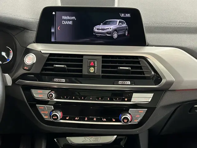 BMW X3 xDrive20i High Executive 2020 Benzine 10
