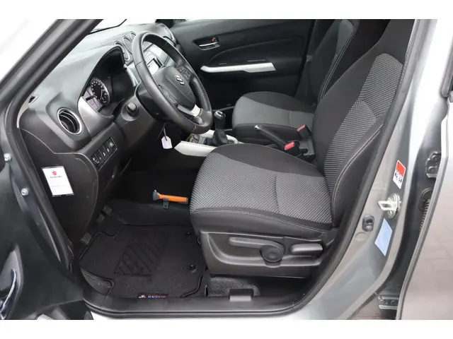 Suzuki Vitara 1.6 Exclusive 2018 Benzine 5
