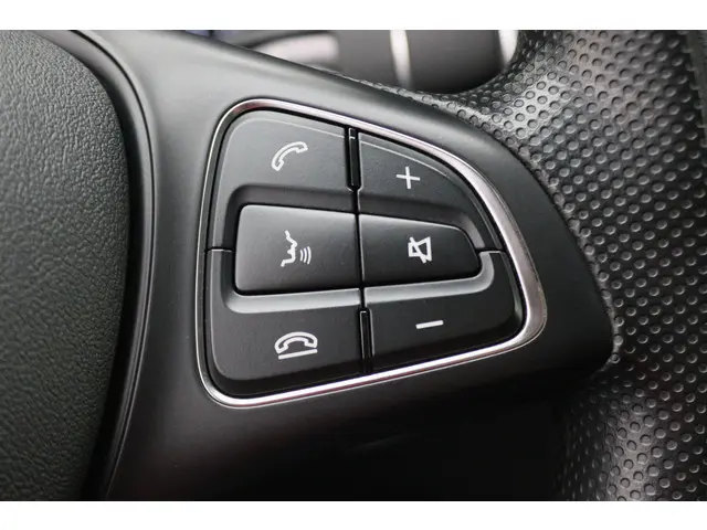 Mercedes-Benz Vito 114 CDI Lang DC Comfort 2018 Diesel 36