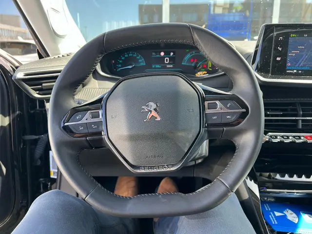 Peugeot e-2008 EV Allure 50 kWh 2022 Elektrisch 10