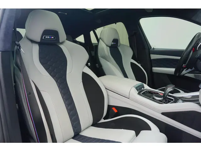 BMW X6 M Competition 2022 Benzine 8