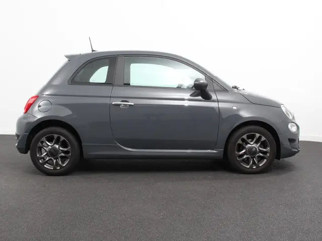 Fiat 500 1.0 Hybrid Connect 2022 Benzine 6