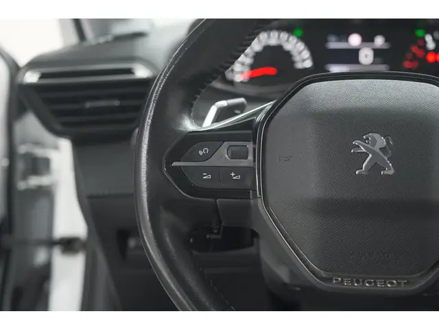 Peugeot 208 PureTech 100 EAT8 Active 2020 Benzine 30