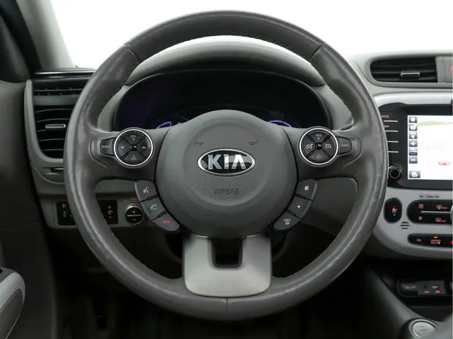 Kia e-Soul EV Executive-Plus-Line 2018 Elektrisch 18