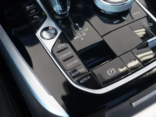 BMW X7 xDrive40i 2021 Benzine 25