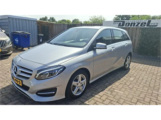 Mercedes-Benz B-Klasse 180 2015 Benzine 7