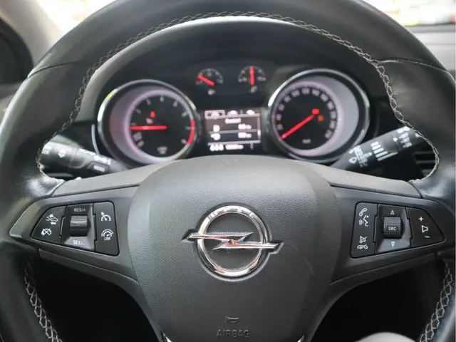 Opel Astra Sports Tourer 1.4T Innovation 2016 Benzine 24