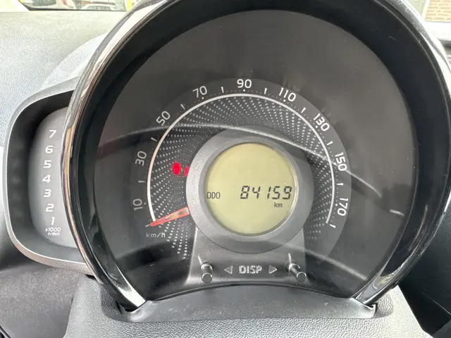 Toyota Aygo 1.0 VVT-i x-play 2021 Benzine 9