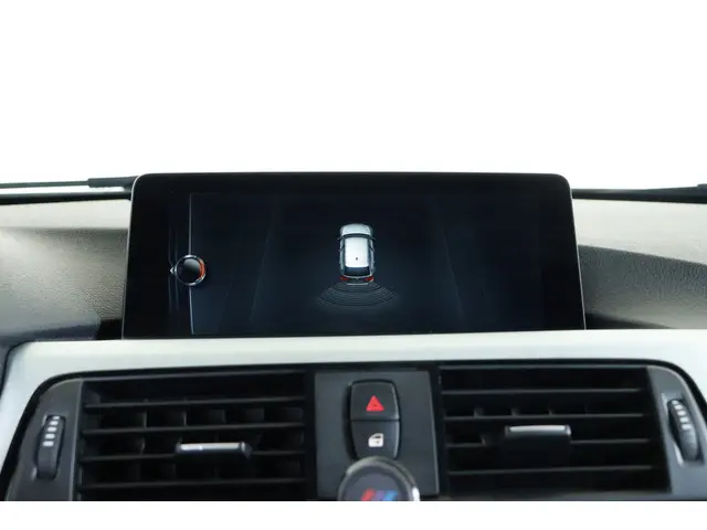 BMW 3 Serie Touring 320i M-Sport 184pk 2017 Benzine 21