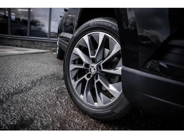 Škoda Karoq 1.5 TSI ACT Sportline 2020 Benzine 8