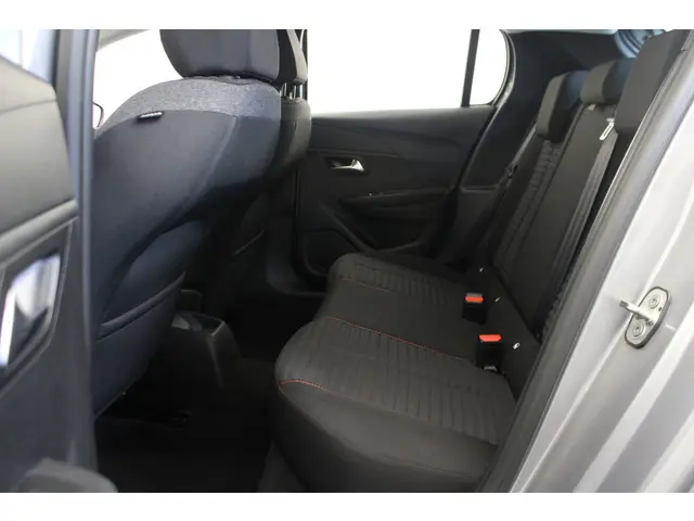 Peugeot 208 1.2 PureTech Active 2022 Benzine 14