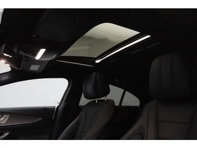 Mercedes-Benz CLS 450 4MATIC Premium Plus 2019 Benzine 31