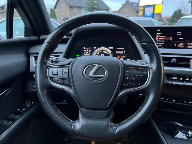 Lexus UX 300e Executive 54 kWh 2020 Elektrisch 12