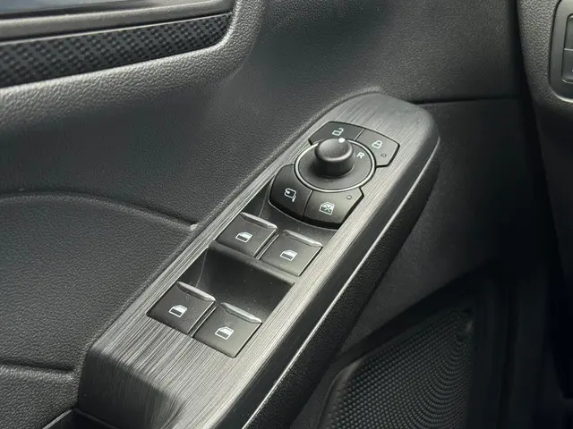 Ford Kuga 2.5 PHEV ST-Line X 2023 Hybride Benzine 22