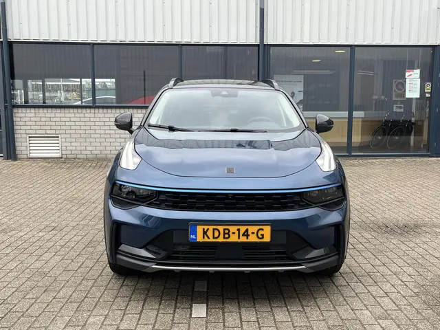 Lynk & Co 01 1.5 2023 Hybride Benzine 40