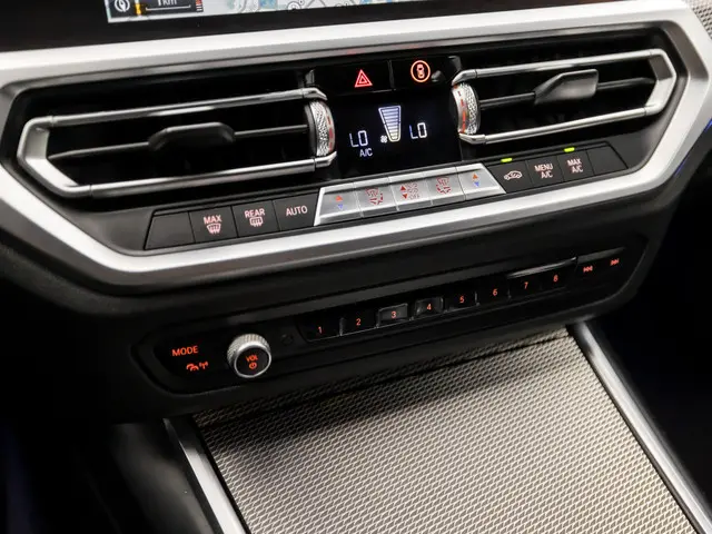 BMW 3 Serie 320i M Sport 2020 Benzine 9