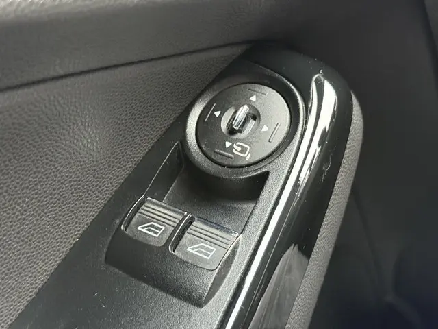 Ford Fiesta 1.0 EcoBoost Titanium 2013 Benzine 12