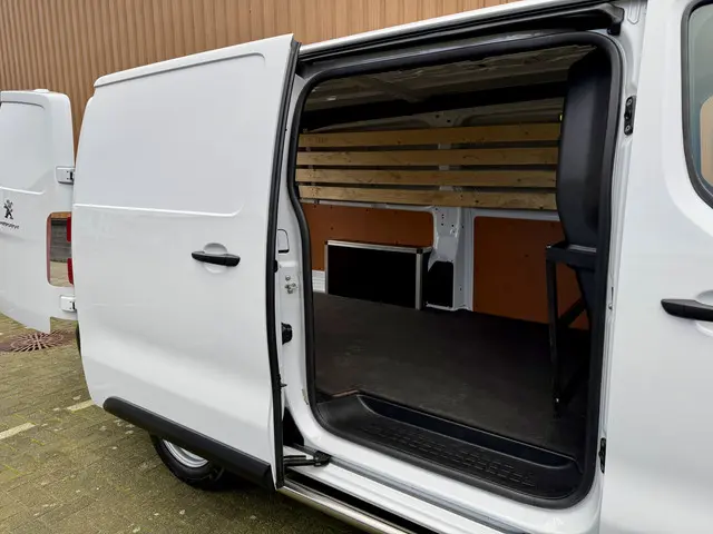 Peugeot Expert 1.5 BlueHDI 100 S&S L3 2023 Diesel 5