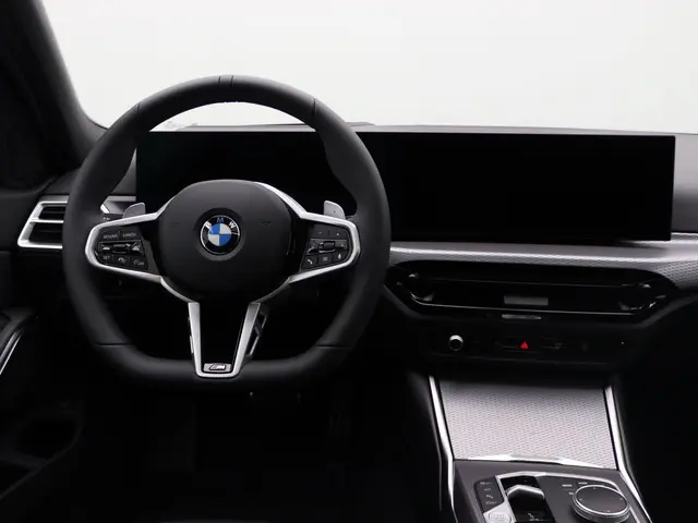 BMW 3 Serie Touring 320i 2025 Benzine 7