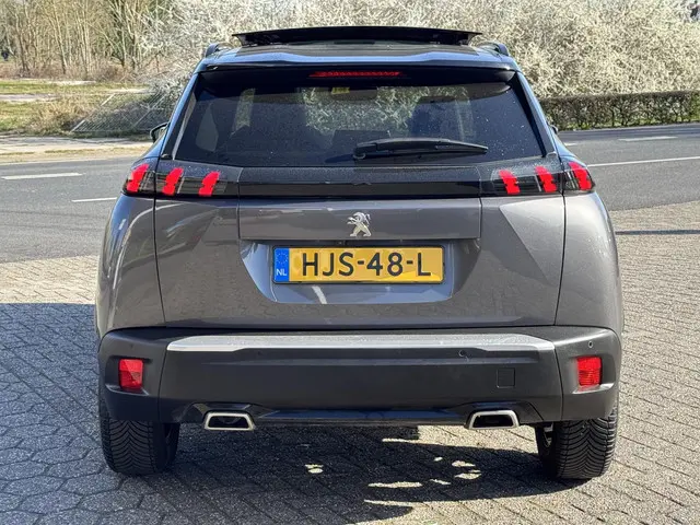 Peugeot 2008 1.2 PureTech GT-Line 2020 Benzine 6