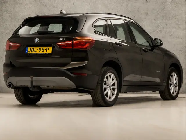 BMW X1 sDrive18i High Executive 2016 Benzine 5