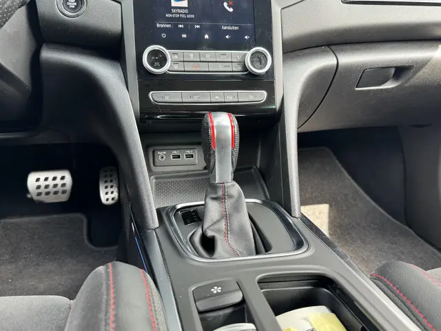 Renault Mégane Estate 1.3 TCE R.S. LINE 2022 Benzine 22