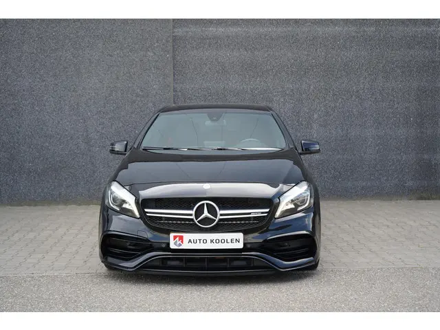 Mercedes-Benz A-Klasse AMG 45 4MATIC 2016 Benzine 12