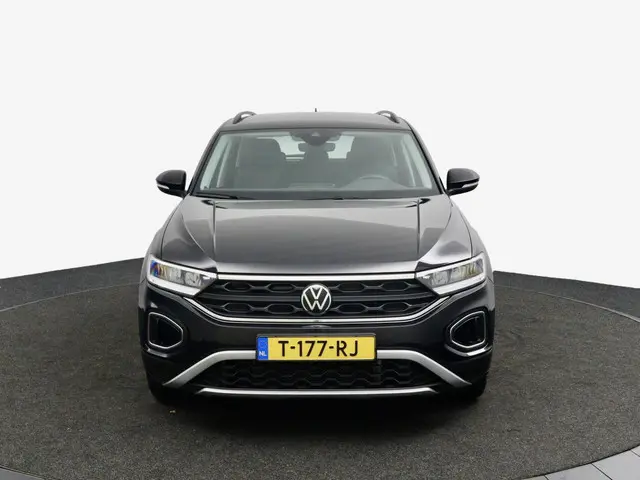 Volkswagen T-Roc 1.0 TSI Life zwart 2023 Benzine 10