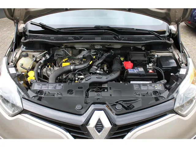Renault Captur TCe 90 Dynamique 2015 Benzine 30