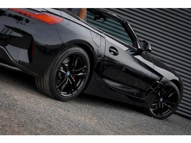 BMW Z4 Roadster sDrive20i 2023 Benzine 64
