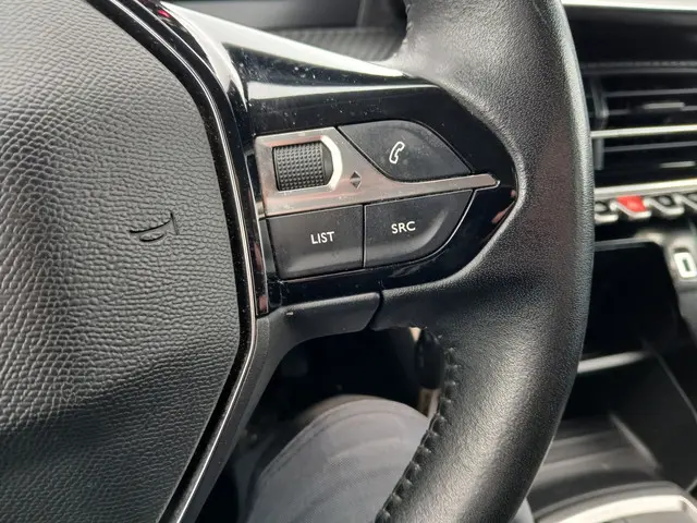 Peugeot 208 1.2 PureTech Active 2020 Benzine 14