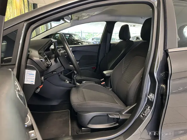 Ford Fiesta 1.1 Trend 2021 Benzine 8