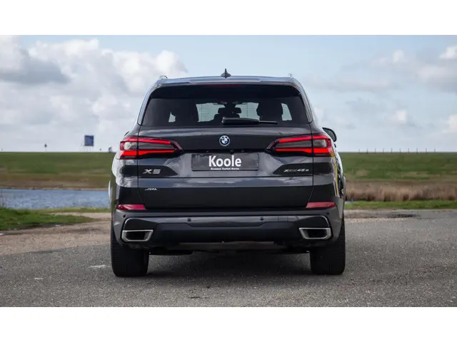 BMW X5 xDrive45e 2021 Hybride Benzine 10