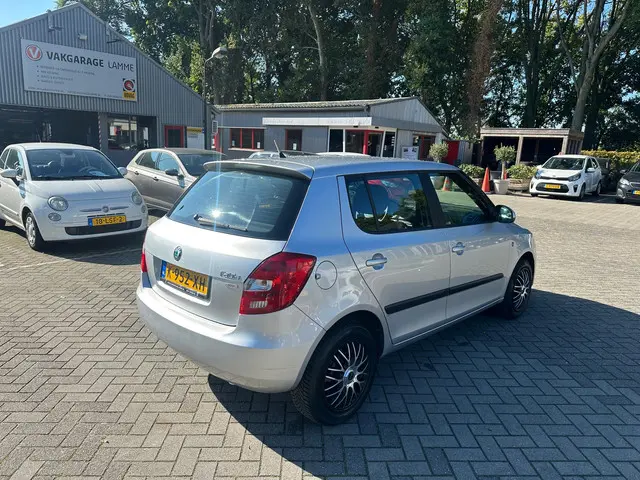 Škoda Fabia 1.2 Comfort , 5 deurs , airco 2013 Benzine 3