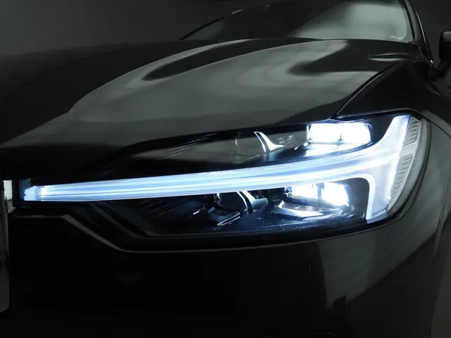 Volvo XC60 2.0 B4 Inscription 2022 Benzine 41