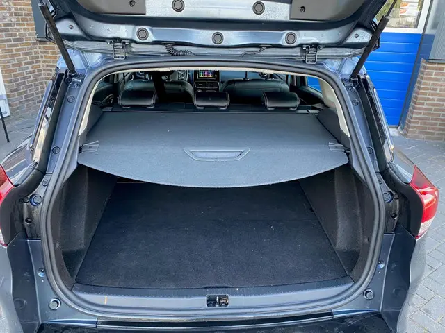 Renault Clio Estate 0.9 TCe Intens 2019 Benzine 15