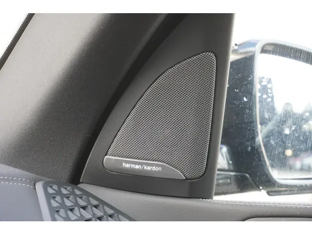 BMW X5 xDrive50e Launch Edition 2023 Hybride Benzine 26