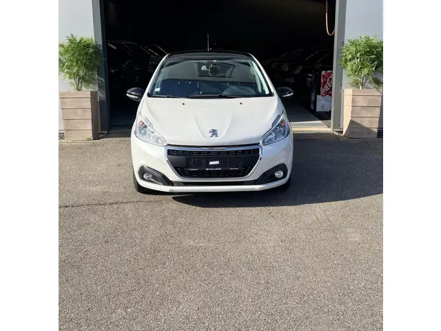 Peugeot 208 1.2 PureTech GT-Line 2019 Benzine 5