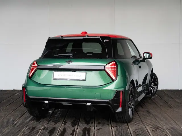 MINI 3-Deurs Cooper E 2024 Elektrisch 2